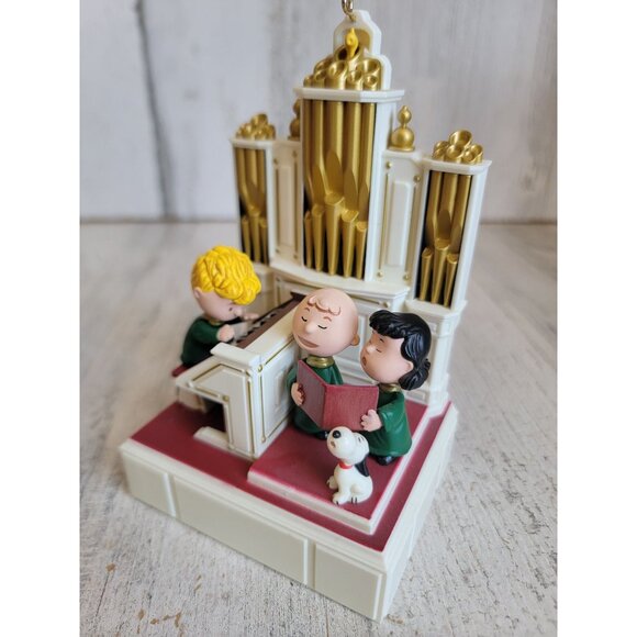 Hallmark Hark! Music fills the air AS IS Snoopy piano ornament Xmas - Picture 8 of 9